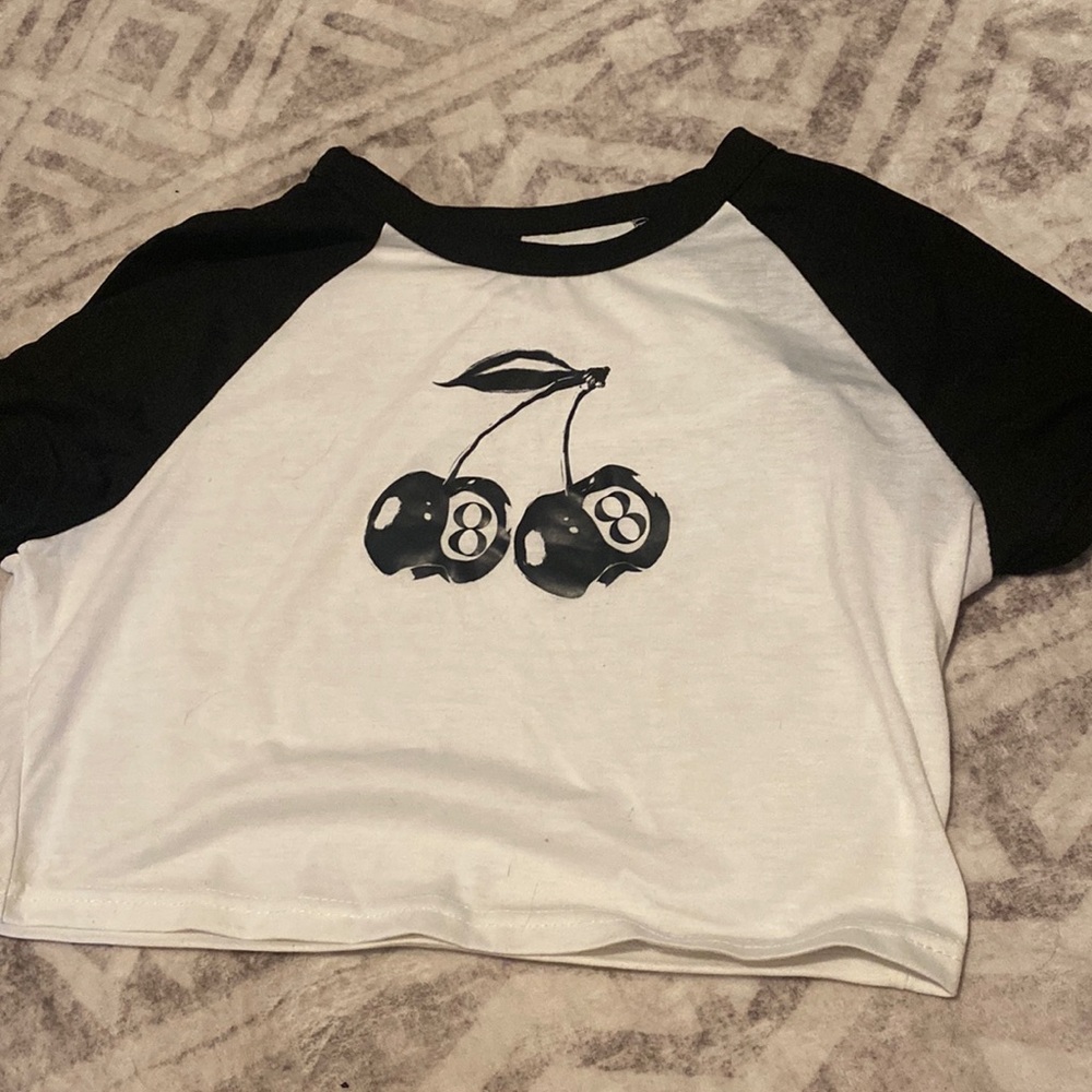 Graphic Cropped Tee Women’s